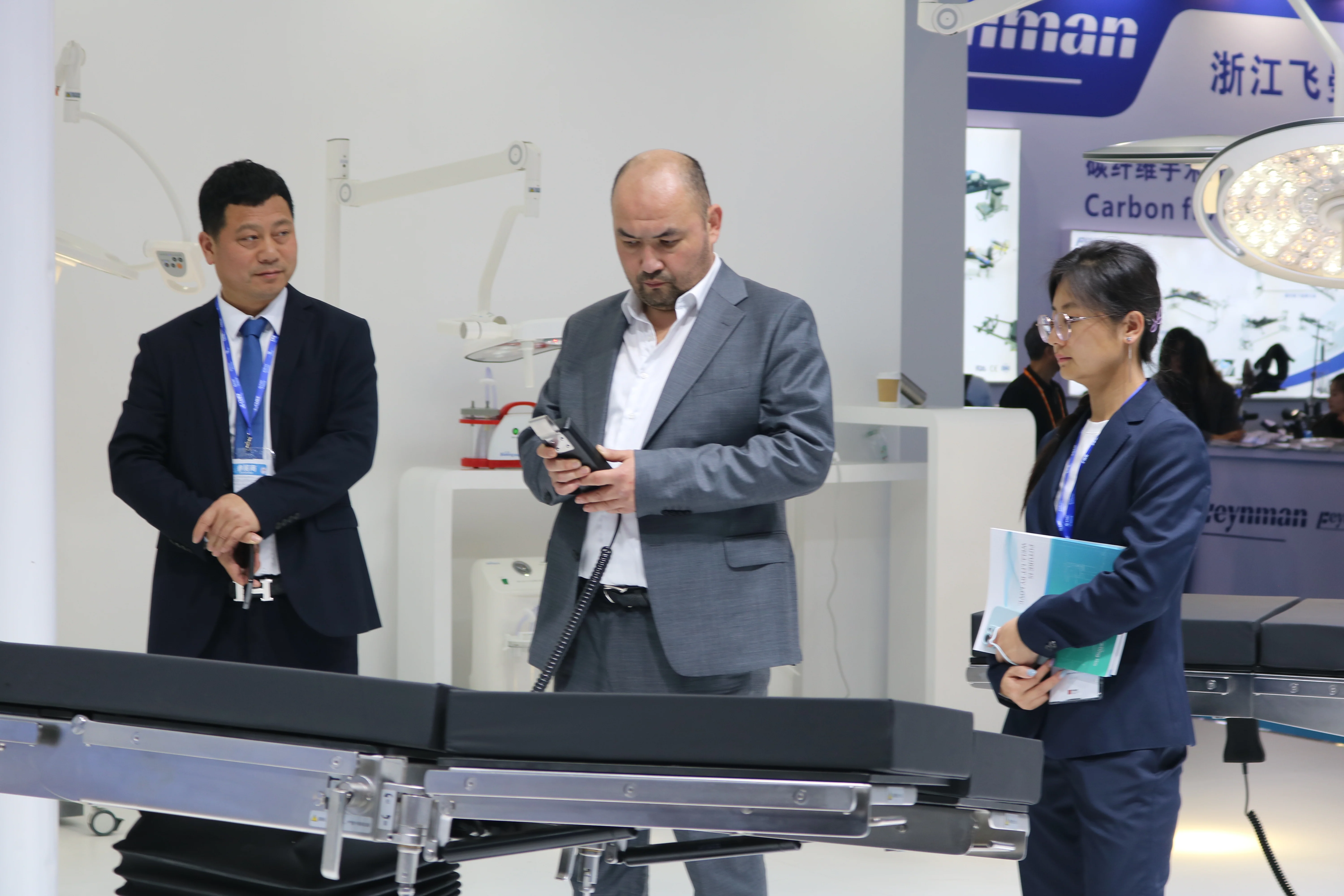 Keling Medical booth at CMEF Shanghai